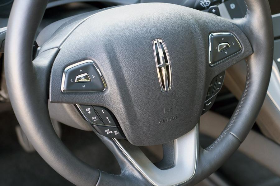  Lincoln MKZ 2013 года  (фото 25 из 65)